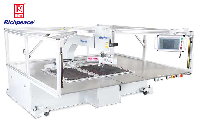 富怡全自動(dòng)雙針任意轉(zhuǎn)縫紉機(jī)(德國機(jī)頭）