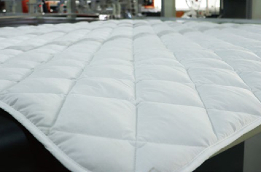 富怡全自動(dòng)包四邊機(jī)