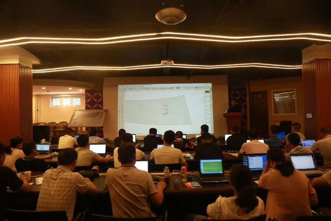 富怡講師講解服裝CAD在服裝制版領(lǐng)域中的應(yīng)用 2.jpg