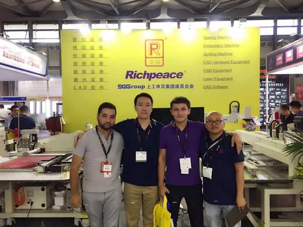 皮革機收獲無數關注 皮革機收獲無數關注