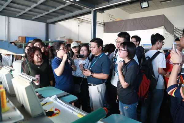 參觀富怡繡花機打樣測試 參觀富怡繡花機打樣測試