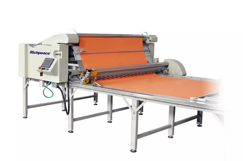 富怡全自動(dòng)鋪布機(jī) 全自動(dòng)鋪布機(jī).jpg
