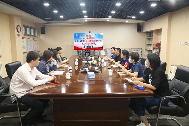 寶坻區總工會領導深入基層,為企業職工送關懷! 寶坻區總工會領導深入基層,為企業職工送關懷!